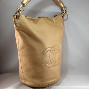 CHANEL Bucket/Hobo Tan Calfskin Leather Bag